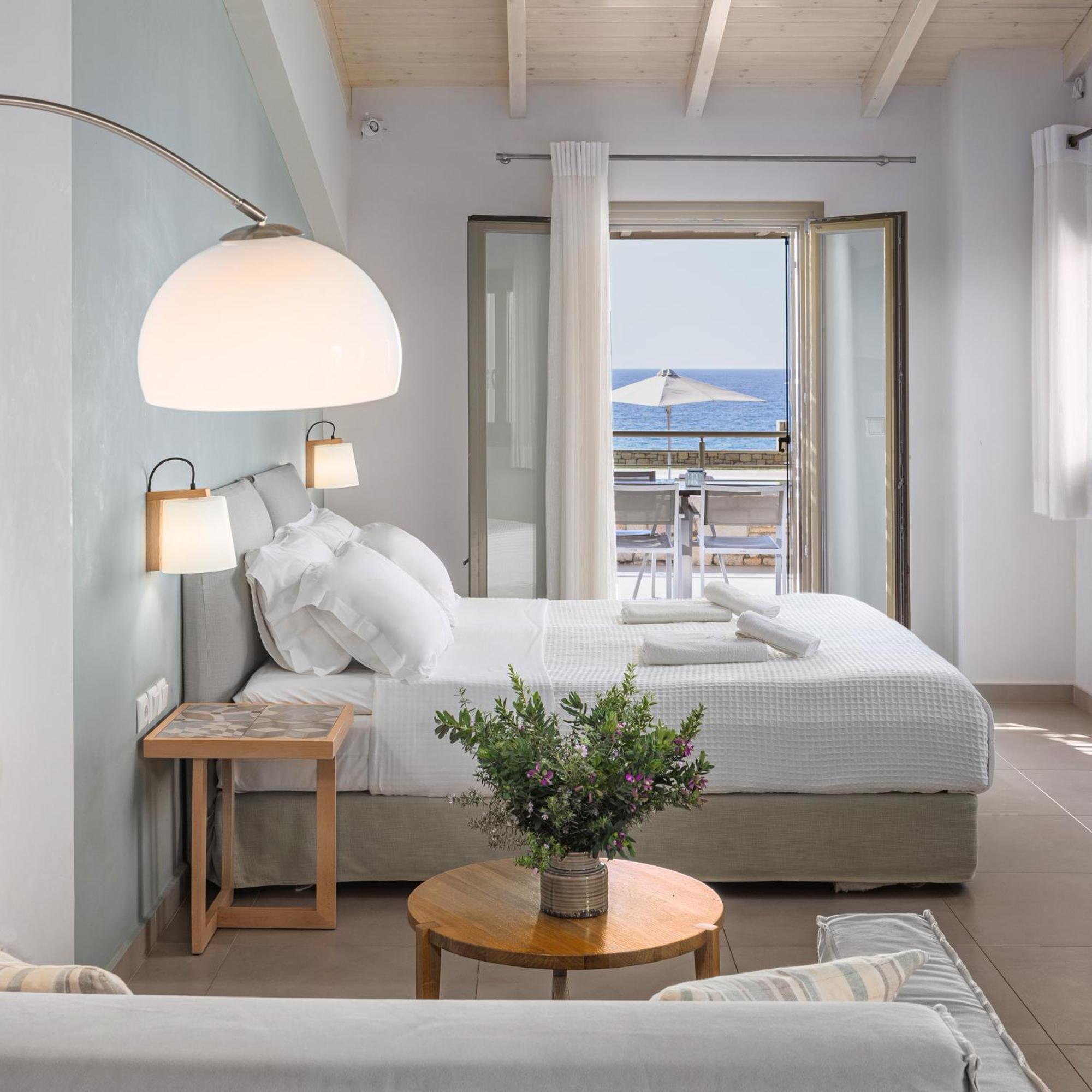 Callisto Seaside Homes & Suites Marathopoli Eksteriør bilde