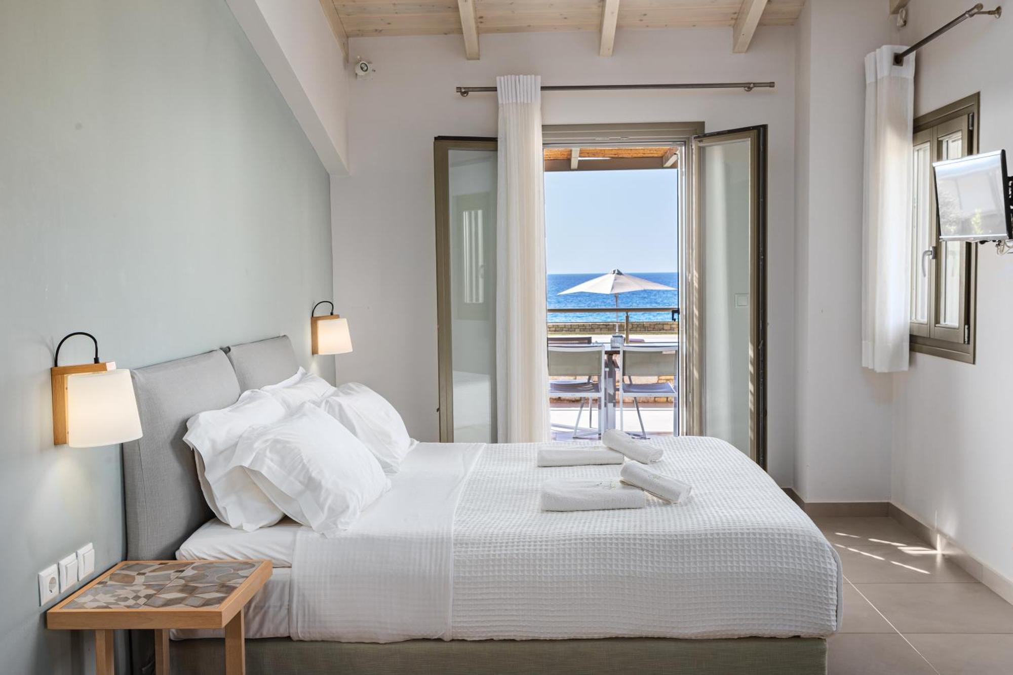 Callisto Seaside Homes & Suites Marathopoli Eksteriør bilde